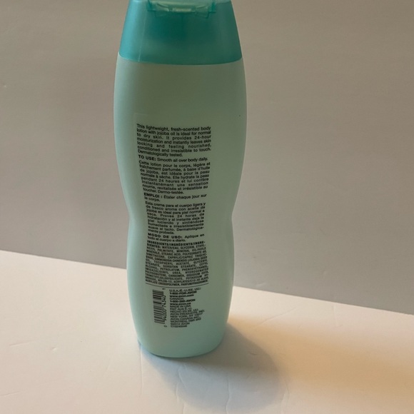 Avon Skin So Soft Body Lotion - Picture 2 of 2